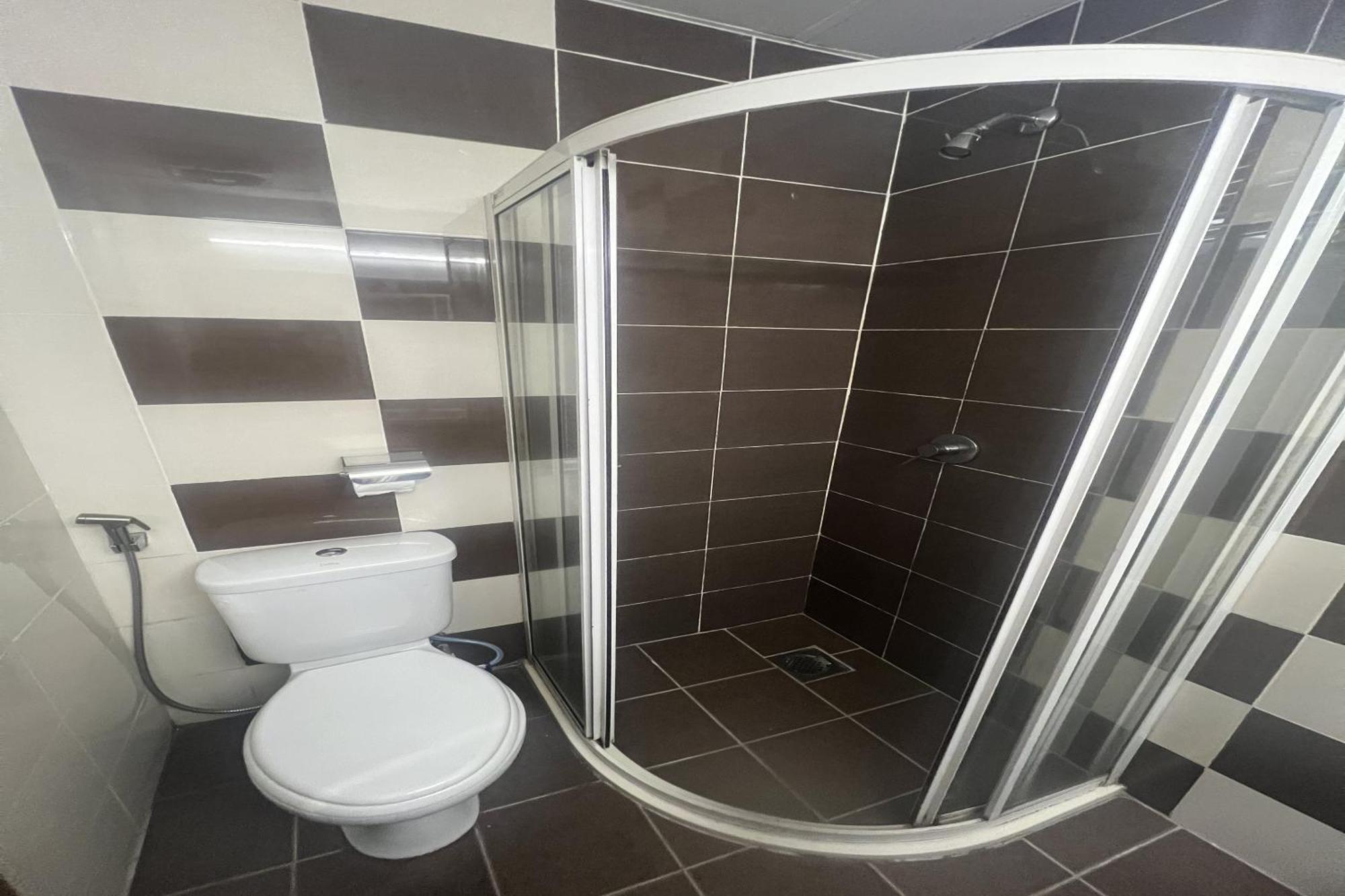 Iris House Hotel Бринчанг Экстерьер фото